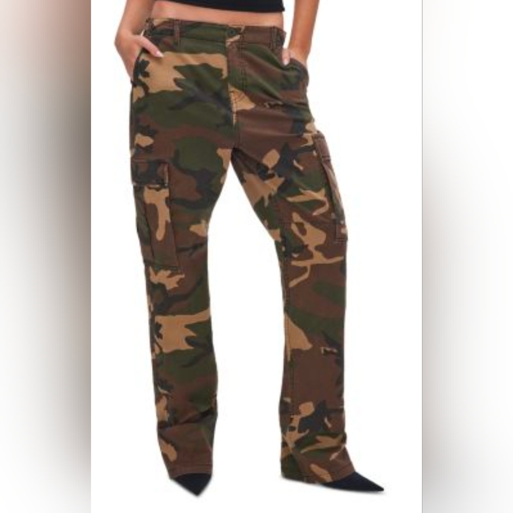 NWT Good American Uniform Cargo Pants